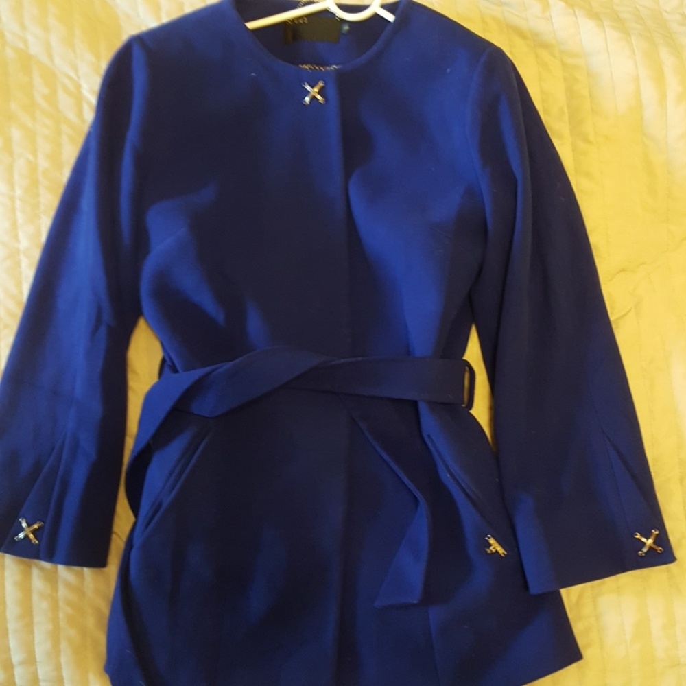 Coat - Picture 2 of 3